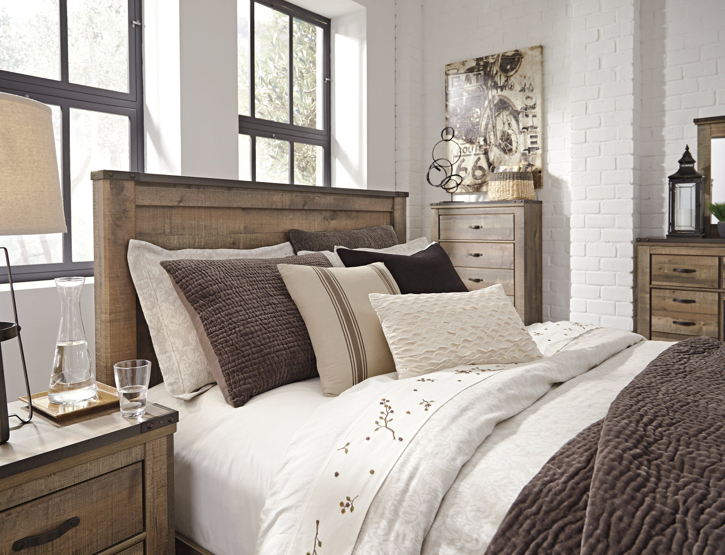 Trinell Brown Queen Panel Headboard