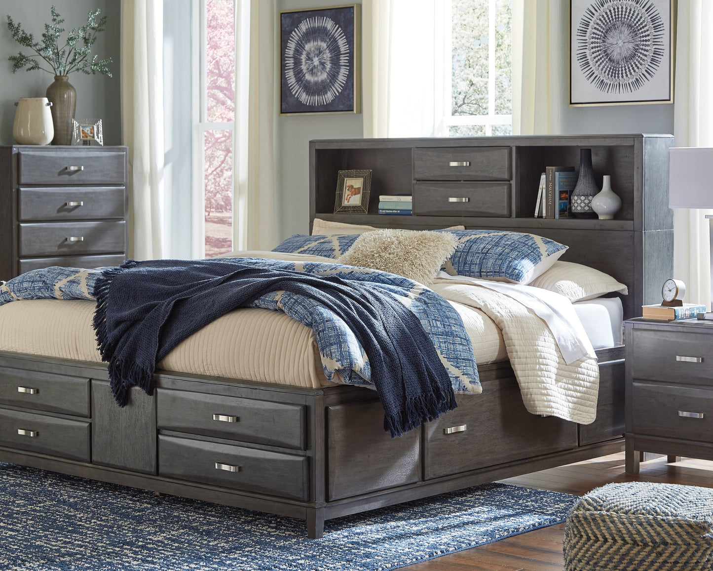 Caitbrook Gray King Storage Bedroom Set with Chest and 2 Nightstands