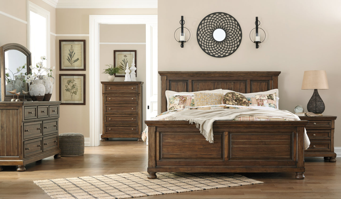 Flynnter Medium Brown Queen Panel Bedroom Set with Dresser, Mirror, and Nightstand