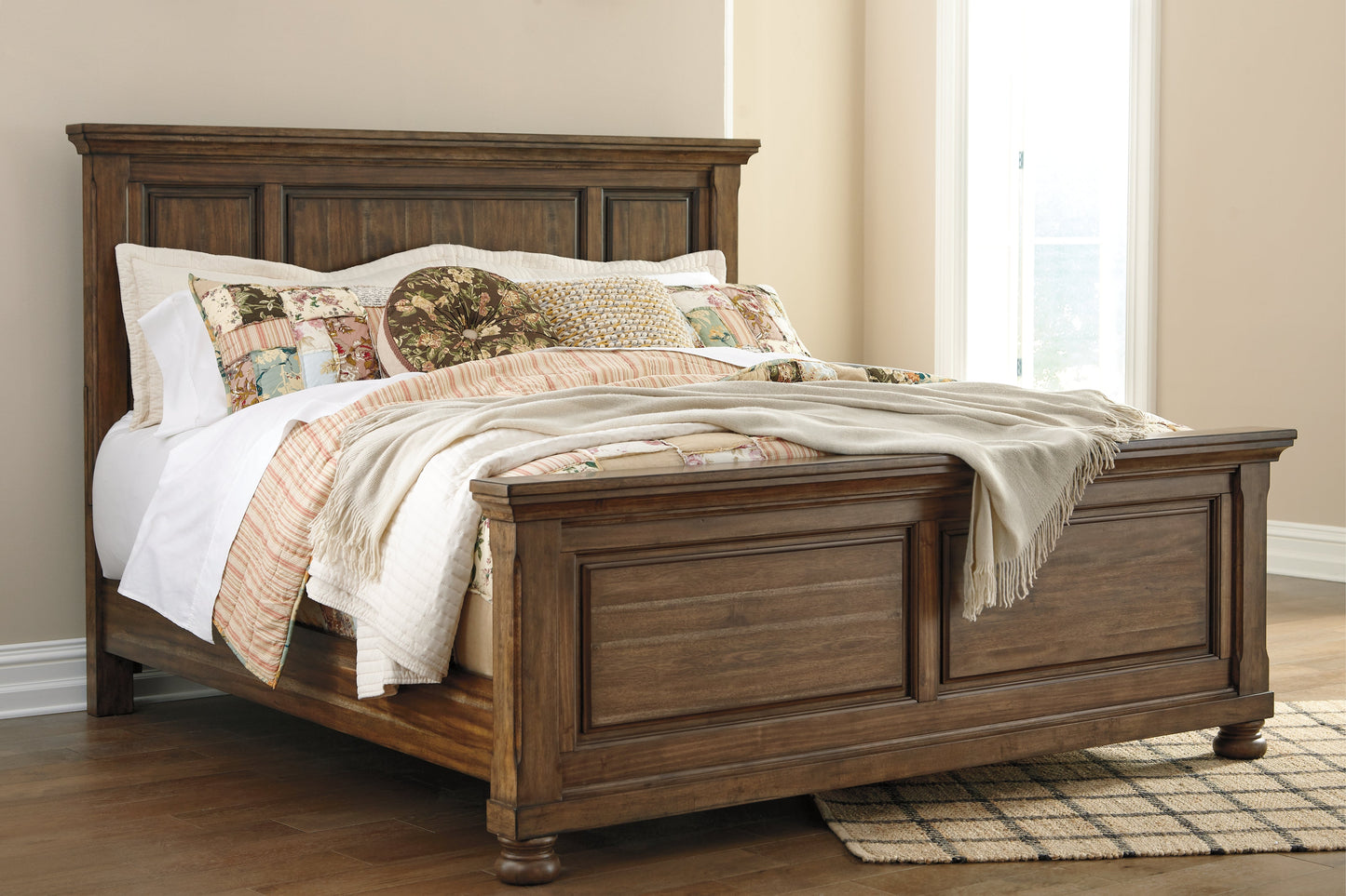 Flynnter Medium Brown King Panel Bedroom Set with Dresser, Mirror and 2 Nightstands