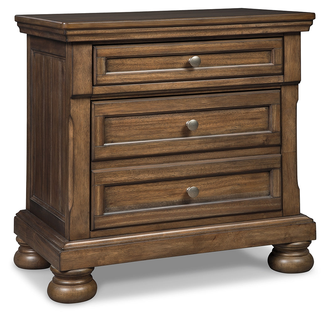 Flynnter Medium Brown Queen Panel Bedroom Set with Dresser, Mirror, and Nightstand