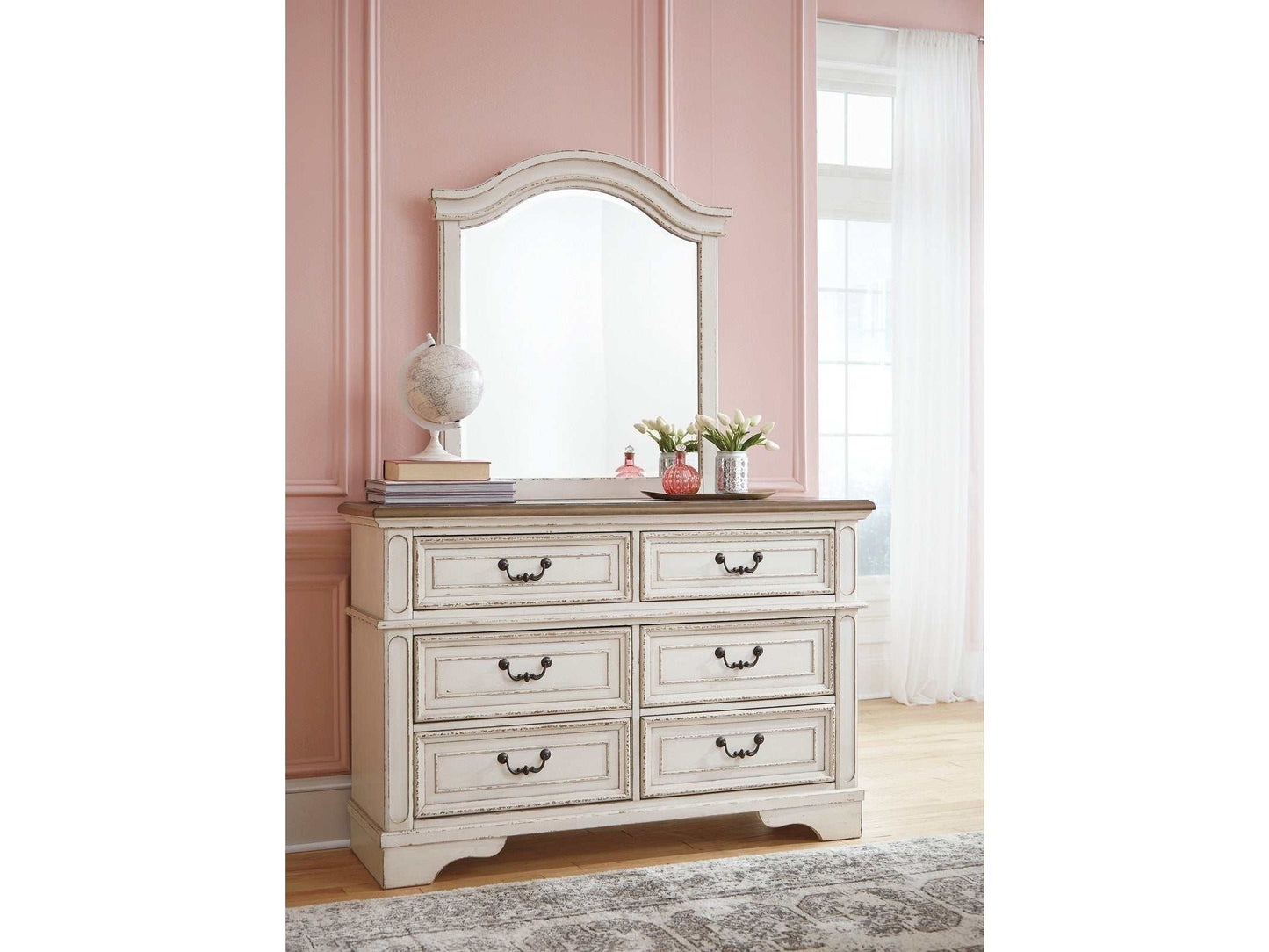 Realyn Mirrored Dresser w/ 6 Drawers