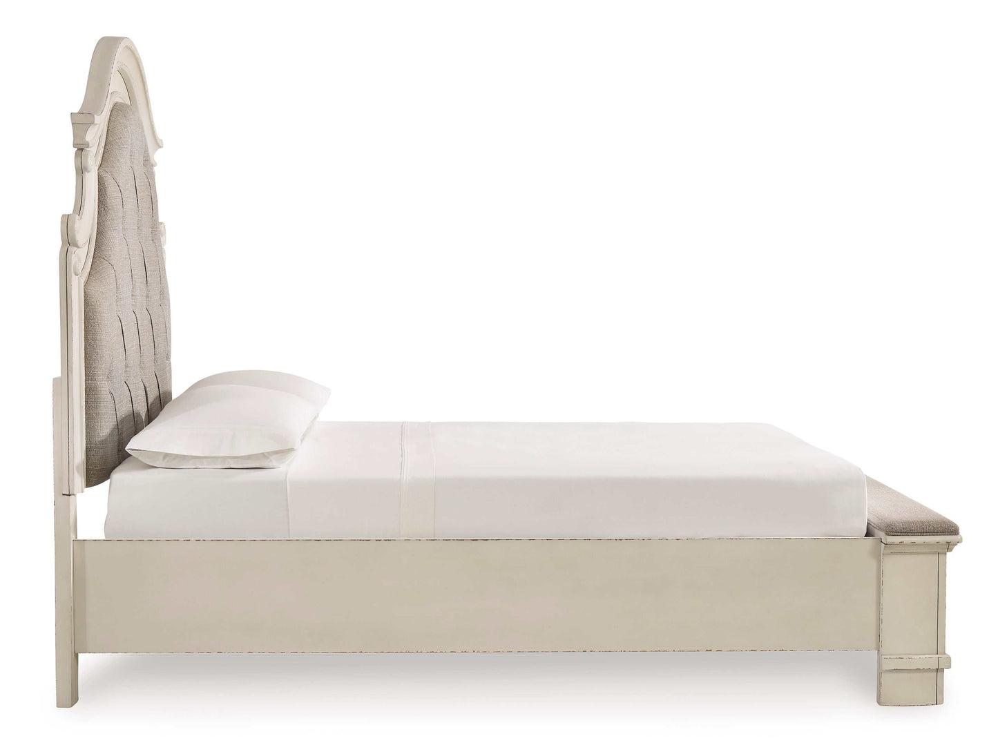 Realyn Queen Upholstered Bed