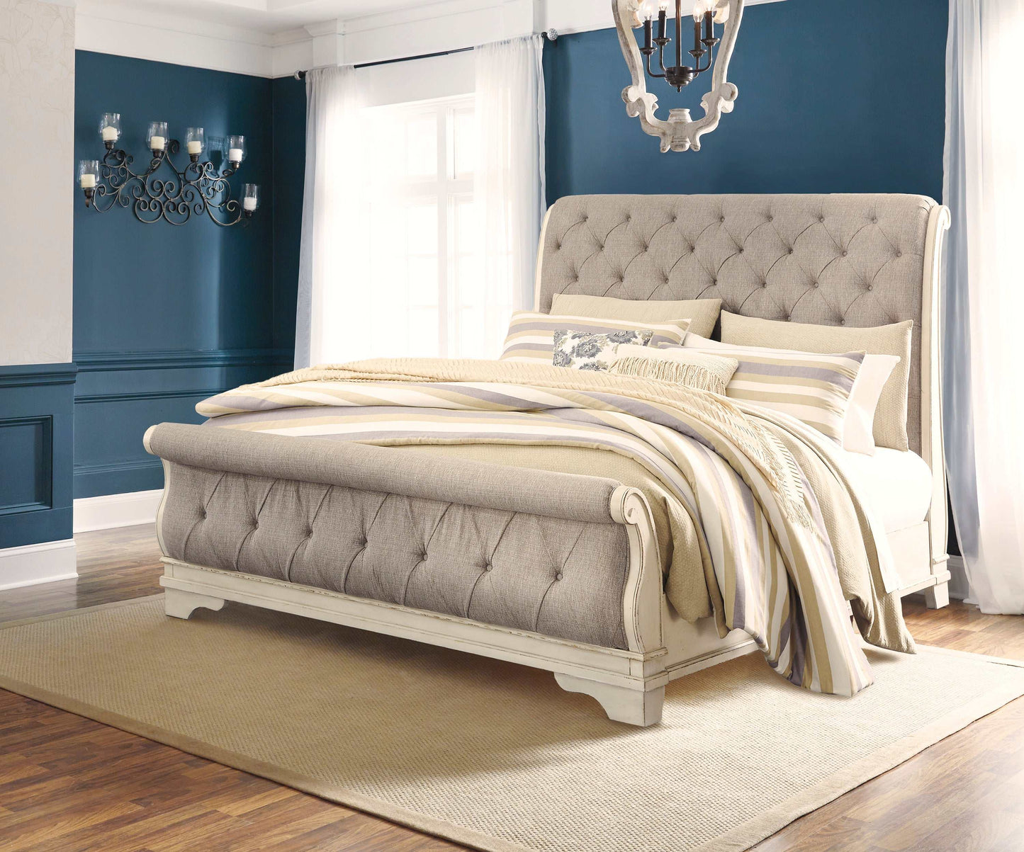 Realyn Queen Sleigh Bed