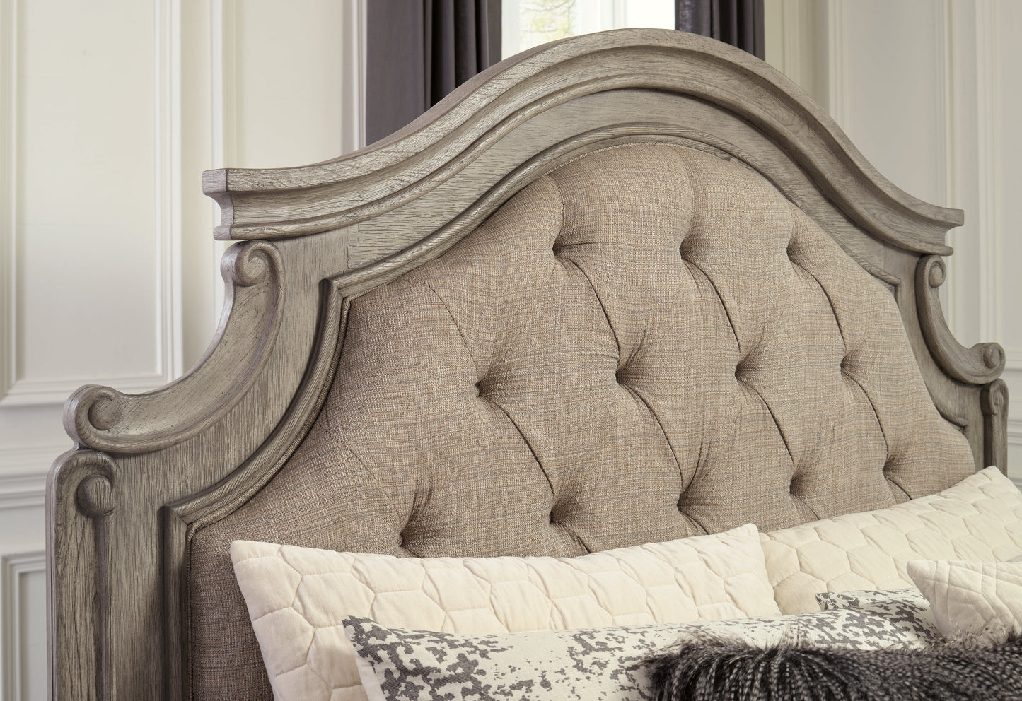 Lodenbay Antique Gray King Panel Bed