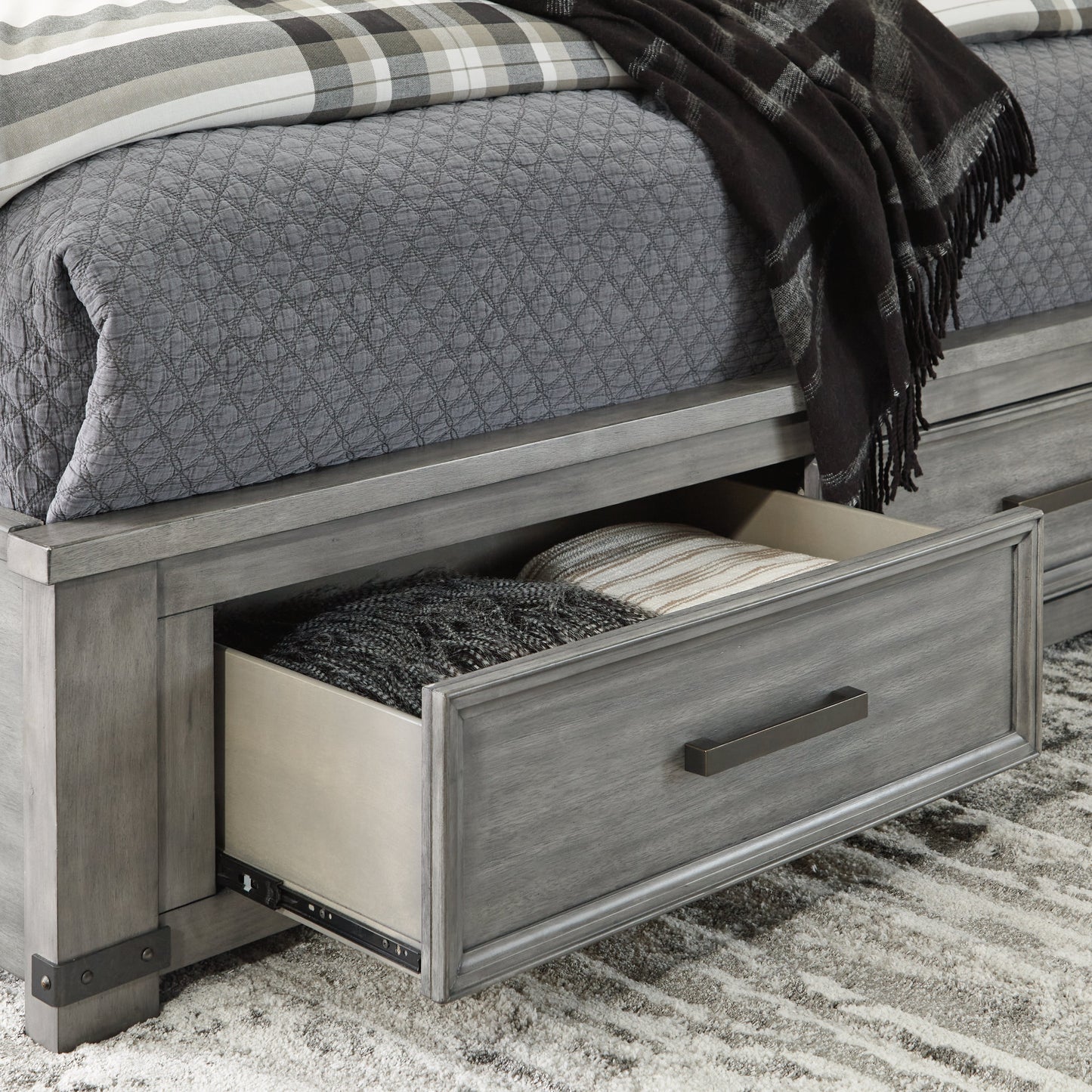 Russelyn Gray California King Panel Storage Bedroom Set with Dresser, Mirror and Nightstand