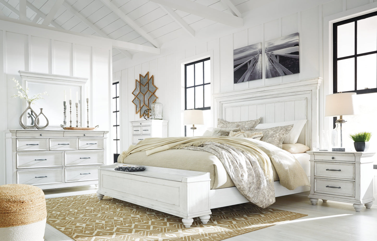 Kanwyn King Panel Bedroom Set with Storage, Dresser and Mirror