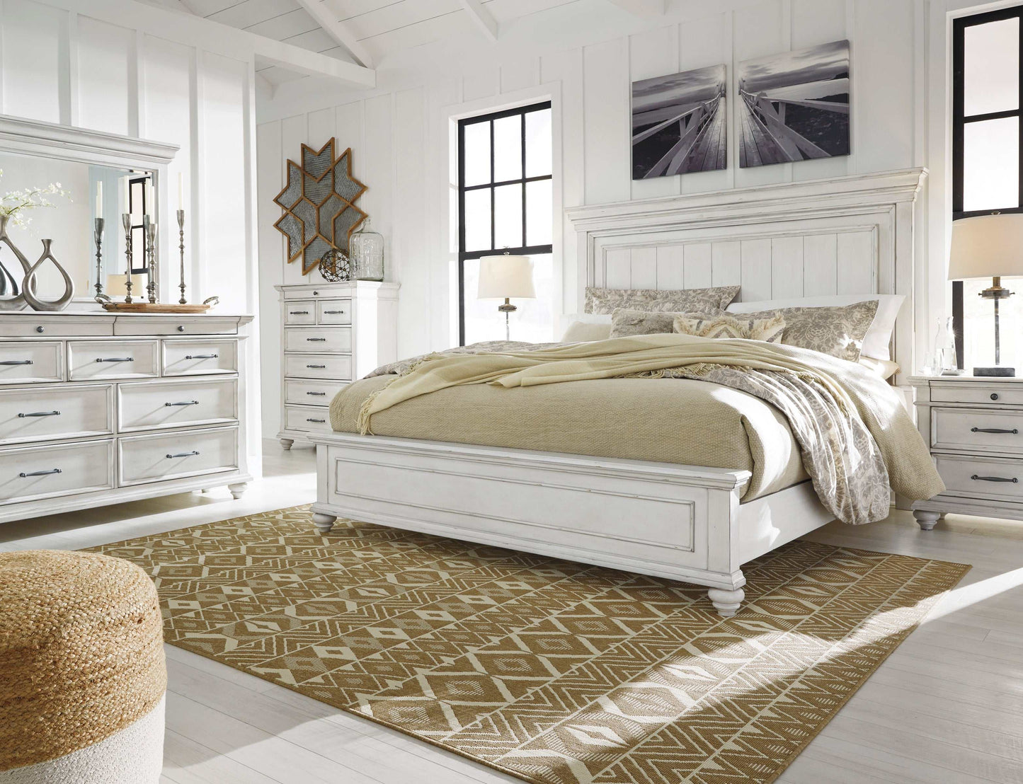 Kanwyn Whitewash Queen Panel Bedroom Set / 5pc