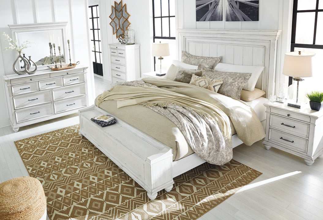 Kanwyn Whitewash King Panel Bed w/ Storage Bench