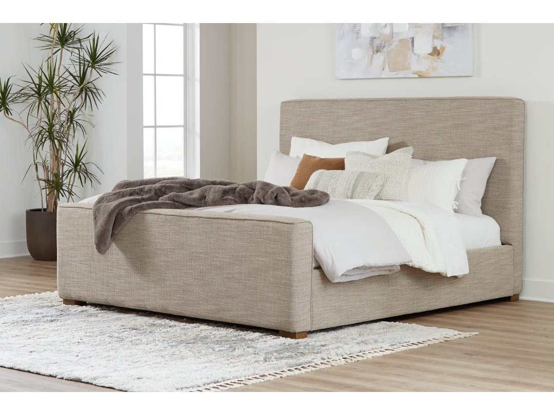 Dakmore Oatmeal Queen Upholstered Bed