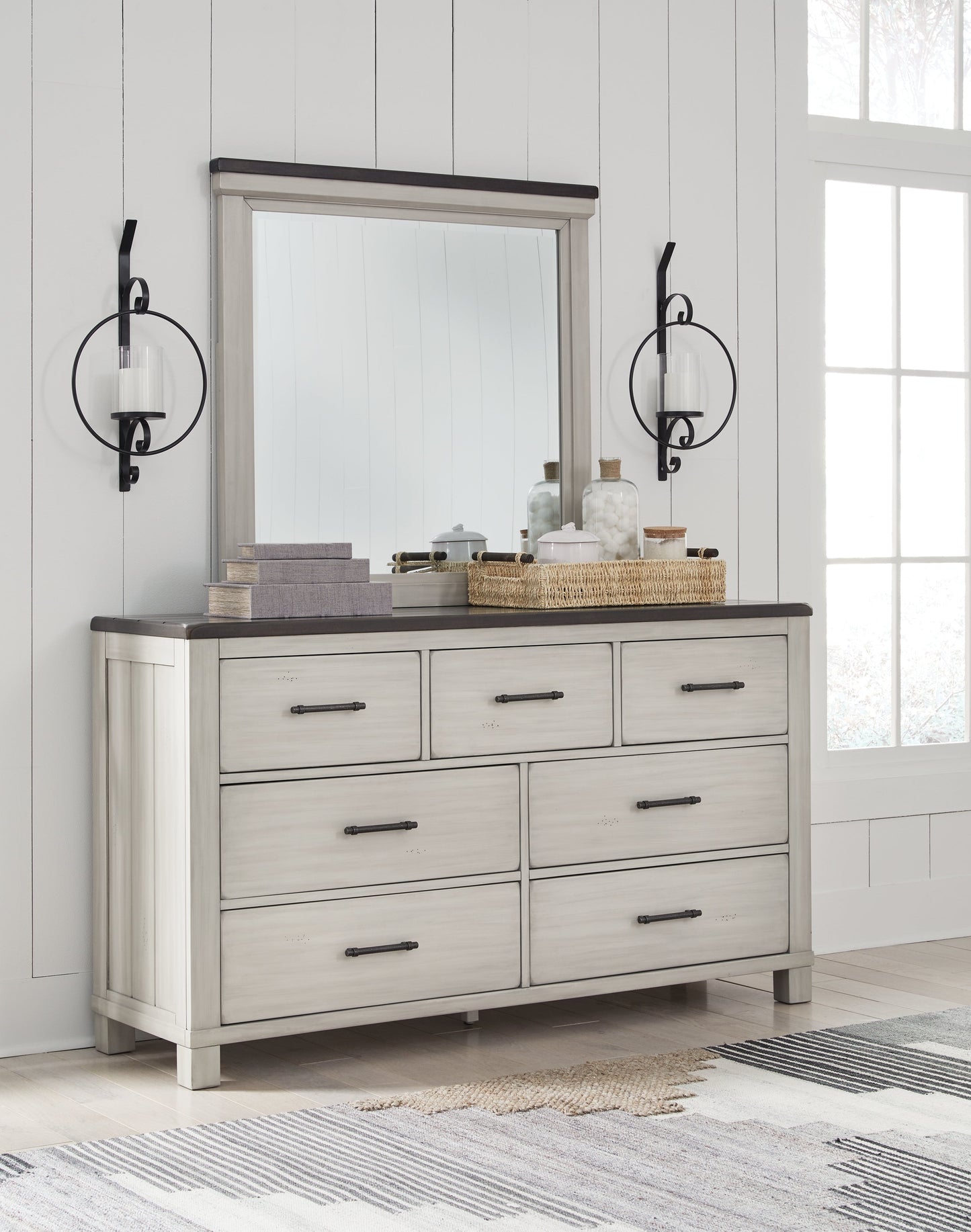 Darborn Queen Panel Bedroom Set with Dresser and Mirror