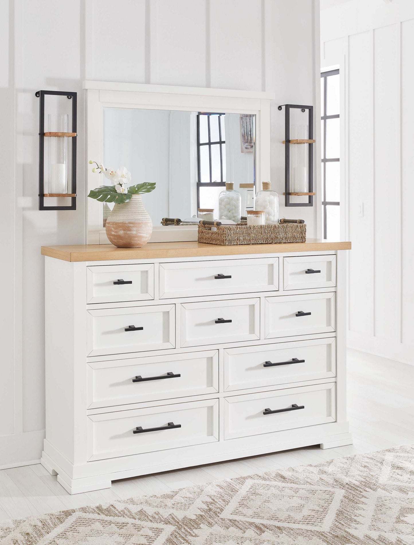 Ashbryn White/Natural Queen Panel Storage Bedroom Sets