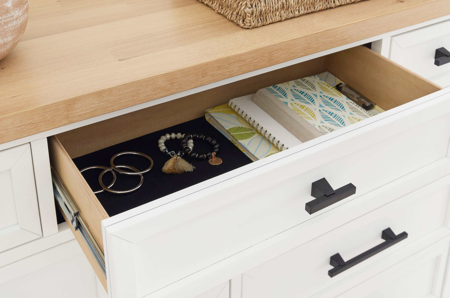 Ashbryn White/Natural Dresser w/ 10 Drawers