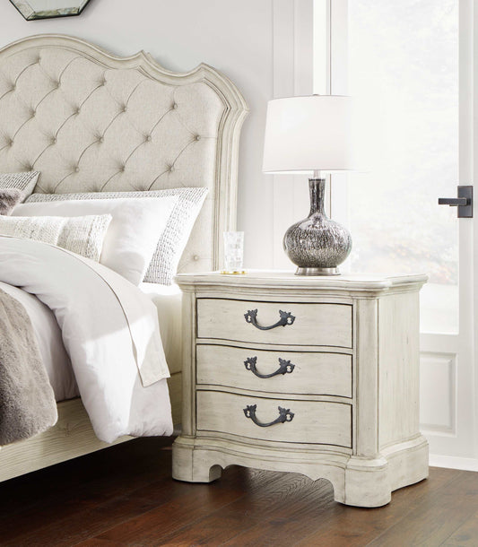 Arlendyne Antique White Nightstand