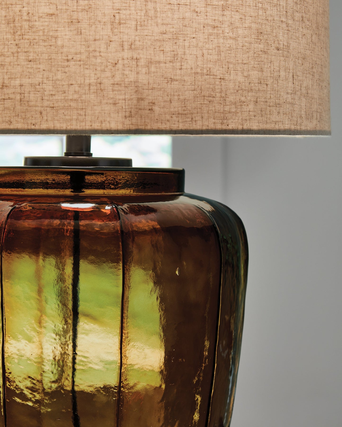 Bainmore Amber Glass Table Lamp (1/CN)- Viva Furn