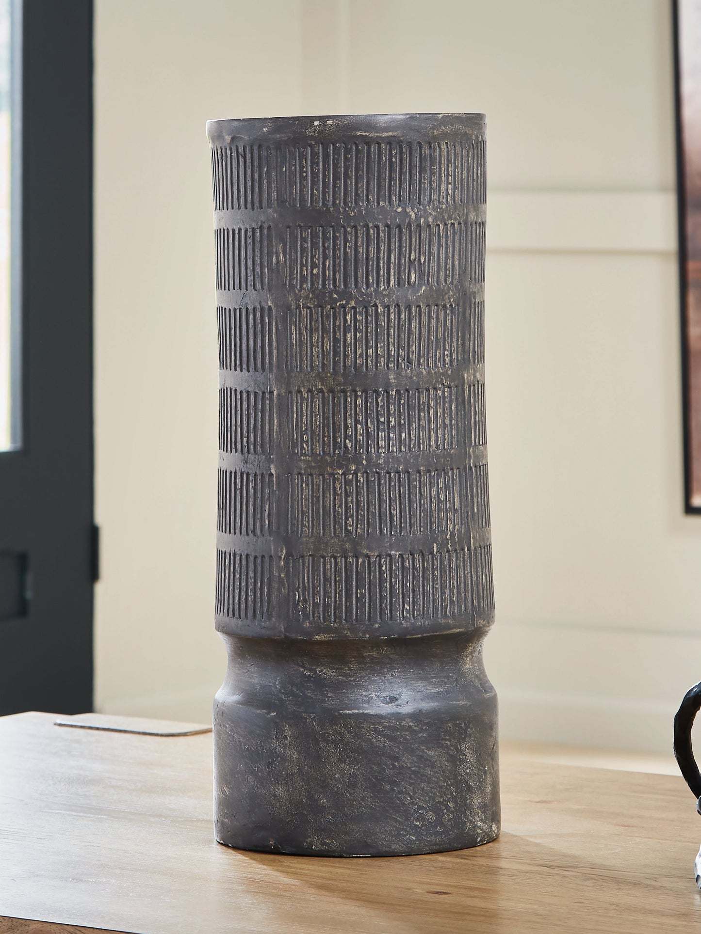 Beninworth Antique Black Vase- Viva Furn