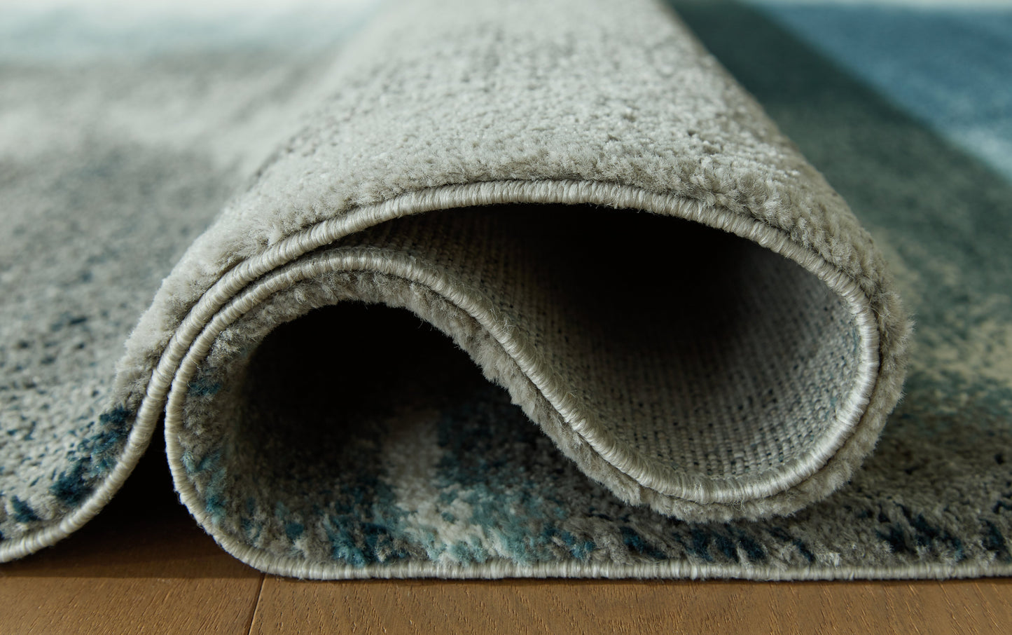 Brentward Blue/Gray/Ivory 8' x 10' Rug- Viva Furn