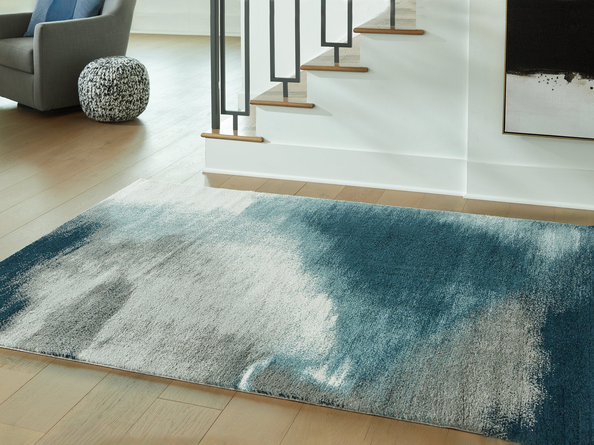 Brentward Blue/Gray/Ivory 8' x 10' Rug- Viva Furn