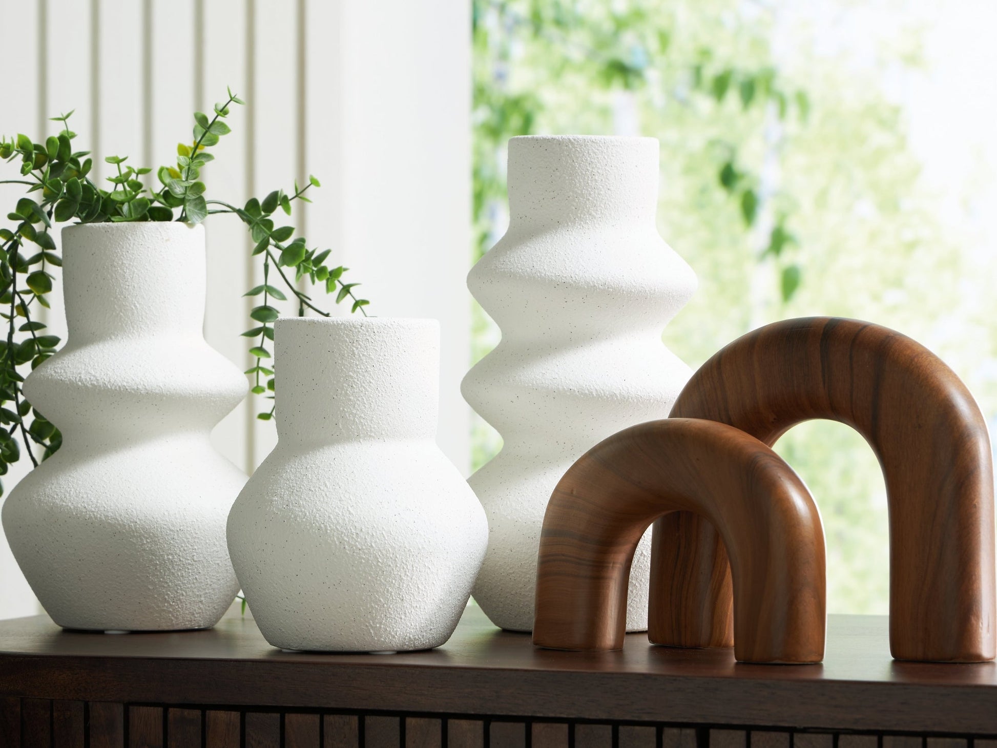 Carterworth White/Brown Accessory Set (Set of 5)- Viva Furn