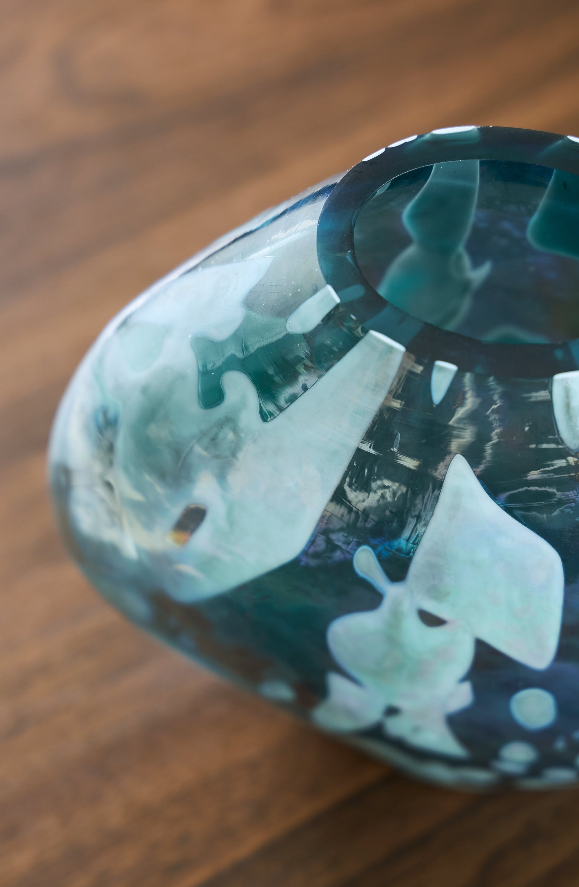 Cartshaw Iridescent Teal Vase- Viva Furn