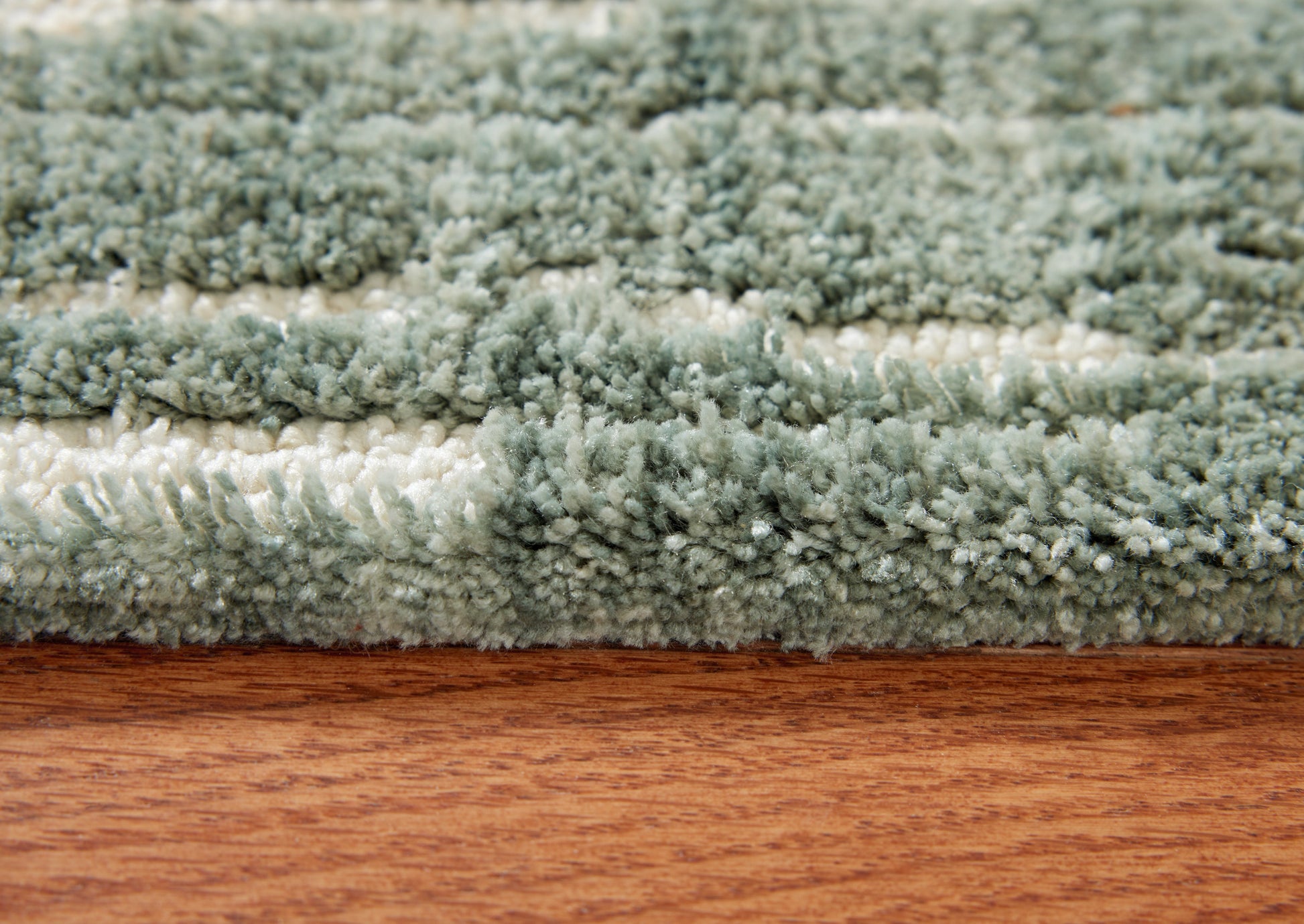 Cayworth Teal/White 8' x 10' Rug- Viva Furn