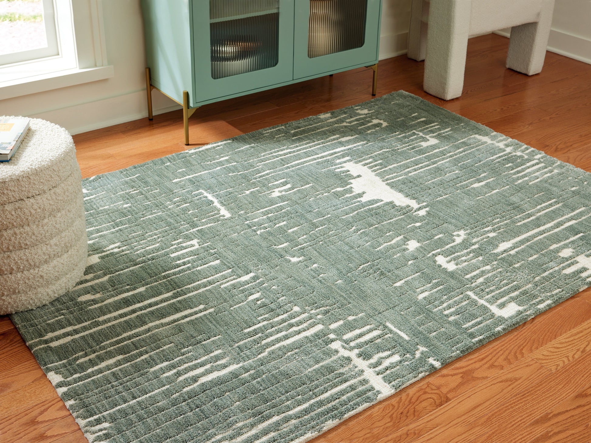 Cayworth Teal/White 8' x 10' Rug- Viva Furn