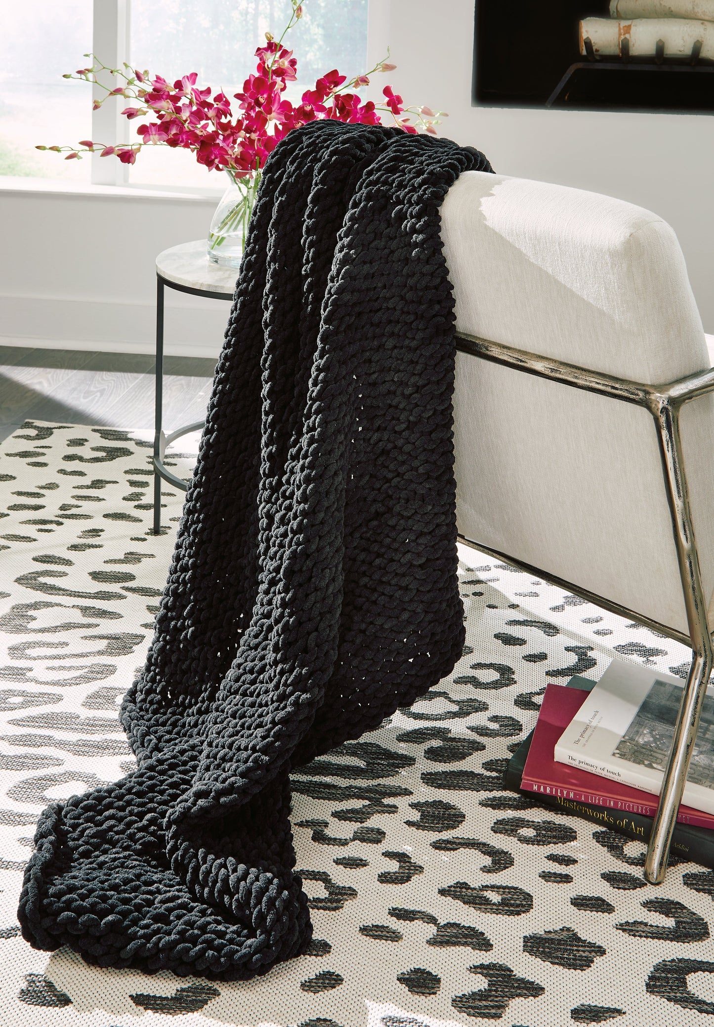 Chaddon Black Throw- Viva Furn