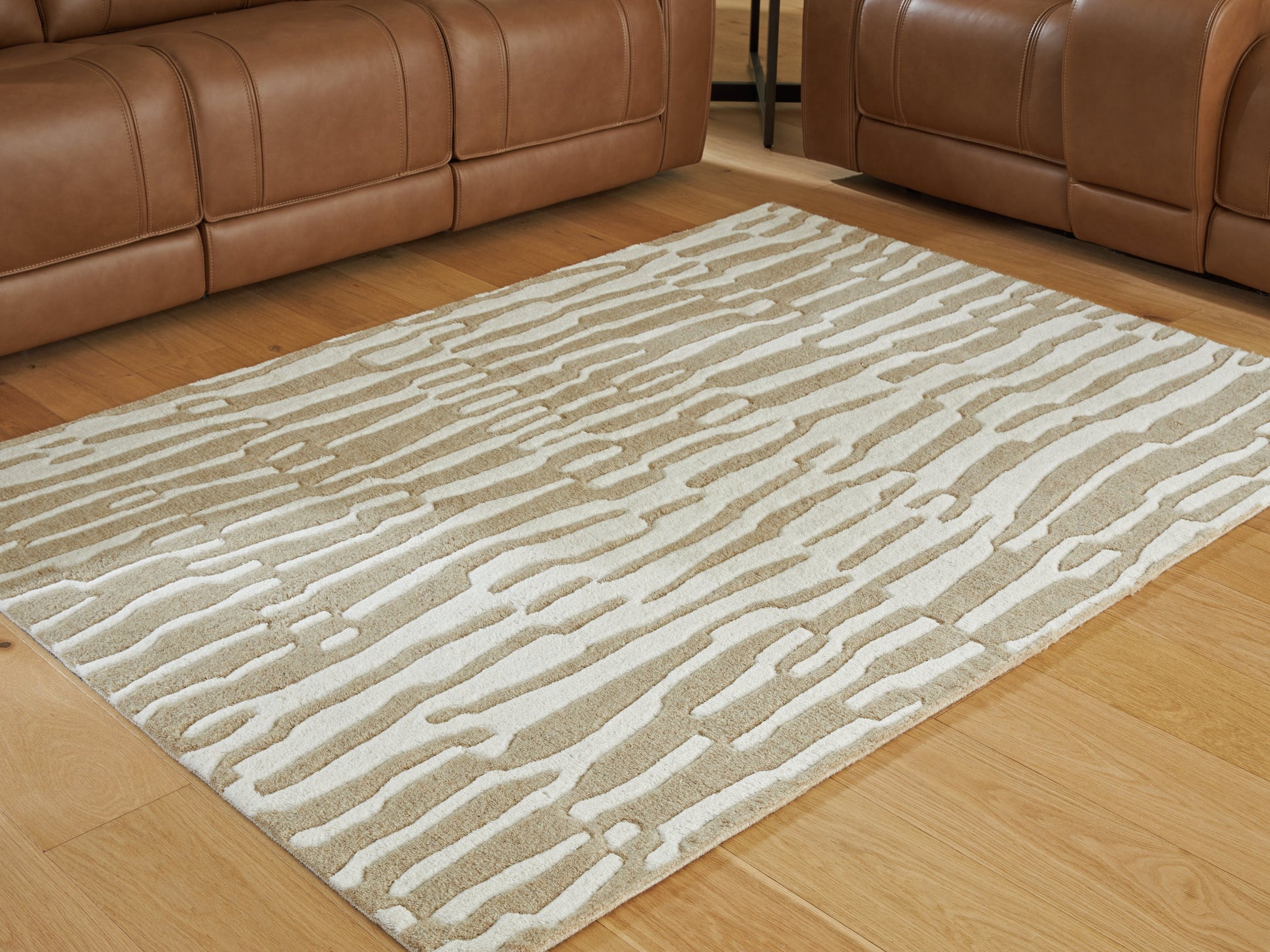 Corrbell Beige/White Medium Rug- Viva Furn