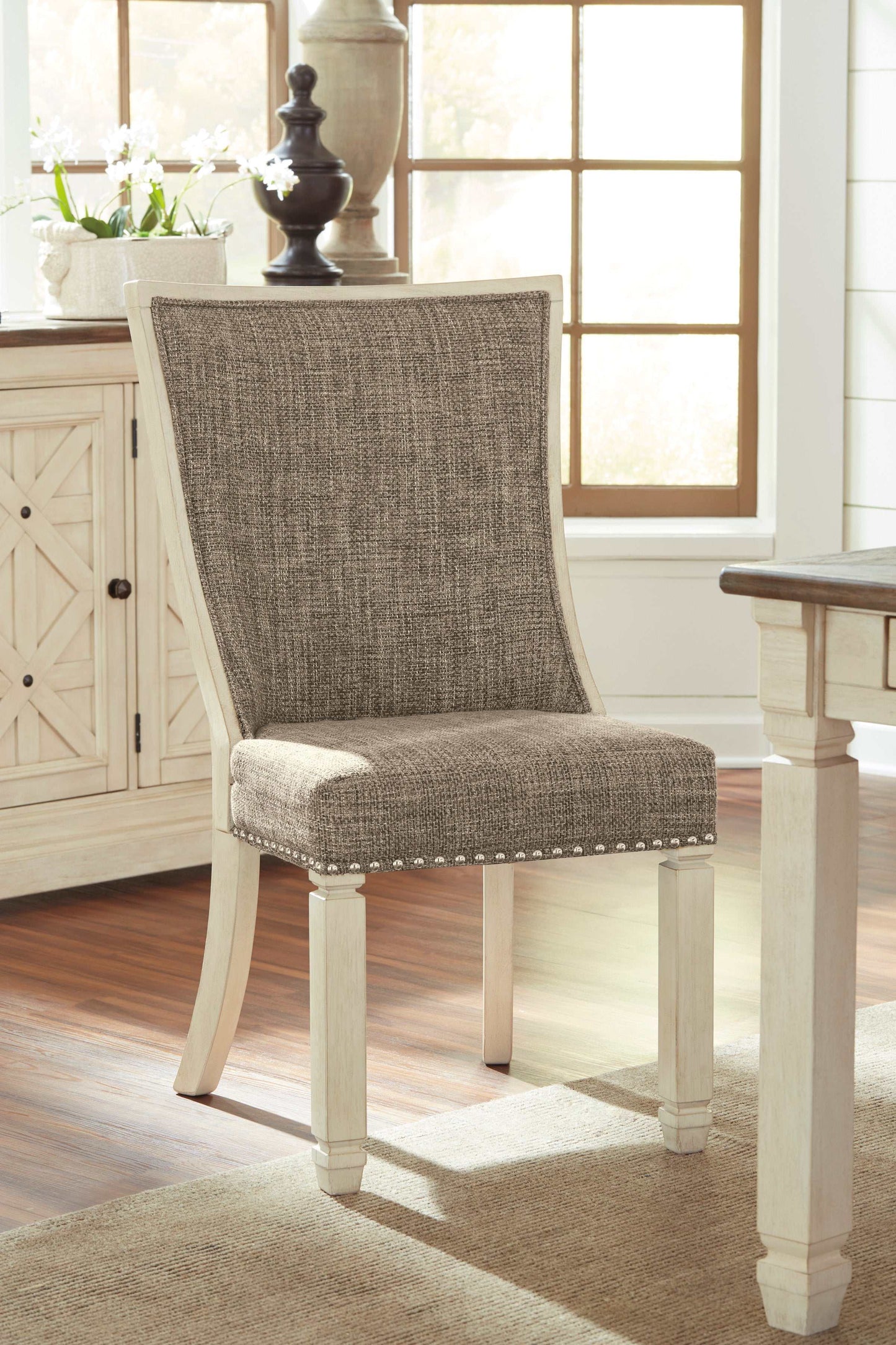 Bolanburg Antiqued White Dining Chair (Set of 2)