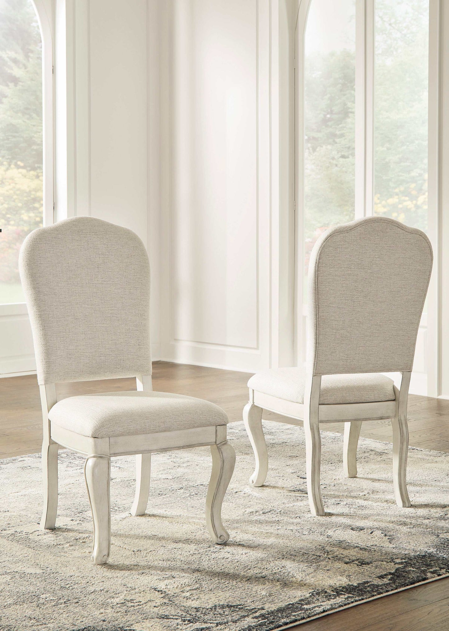 Arlendyne Antique White Dining Room Set / 9pc