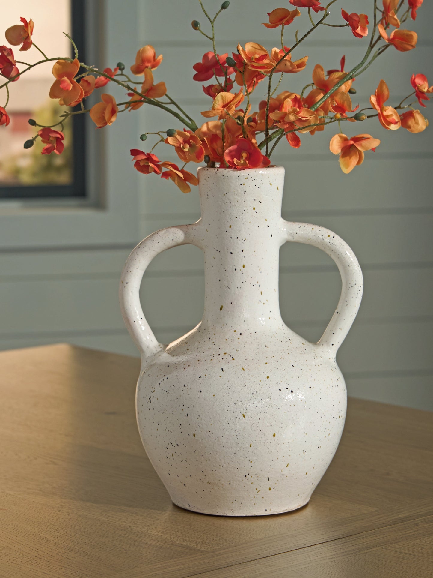 Dallinworth White/Black Vase (13.25" H)- Viva Furn