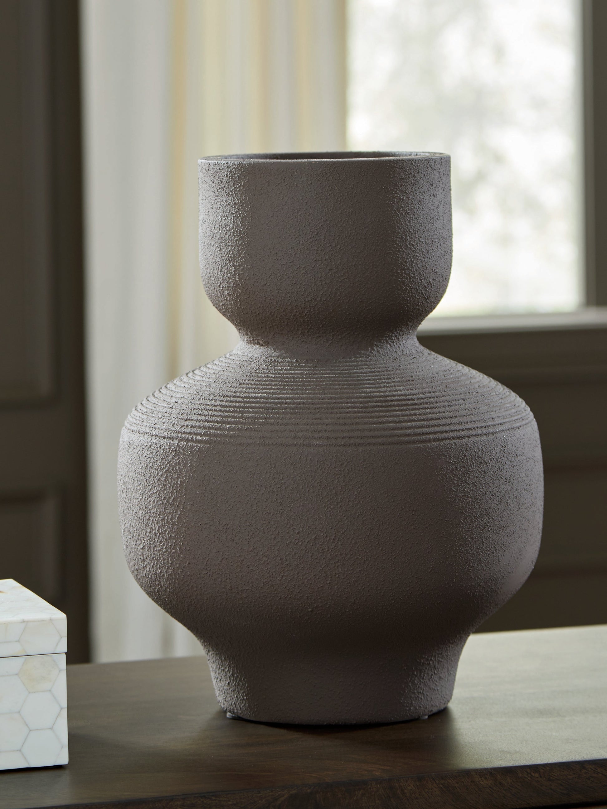 Dalsen Brown Vase- Viva Furn