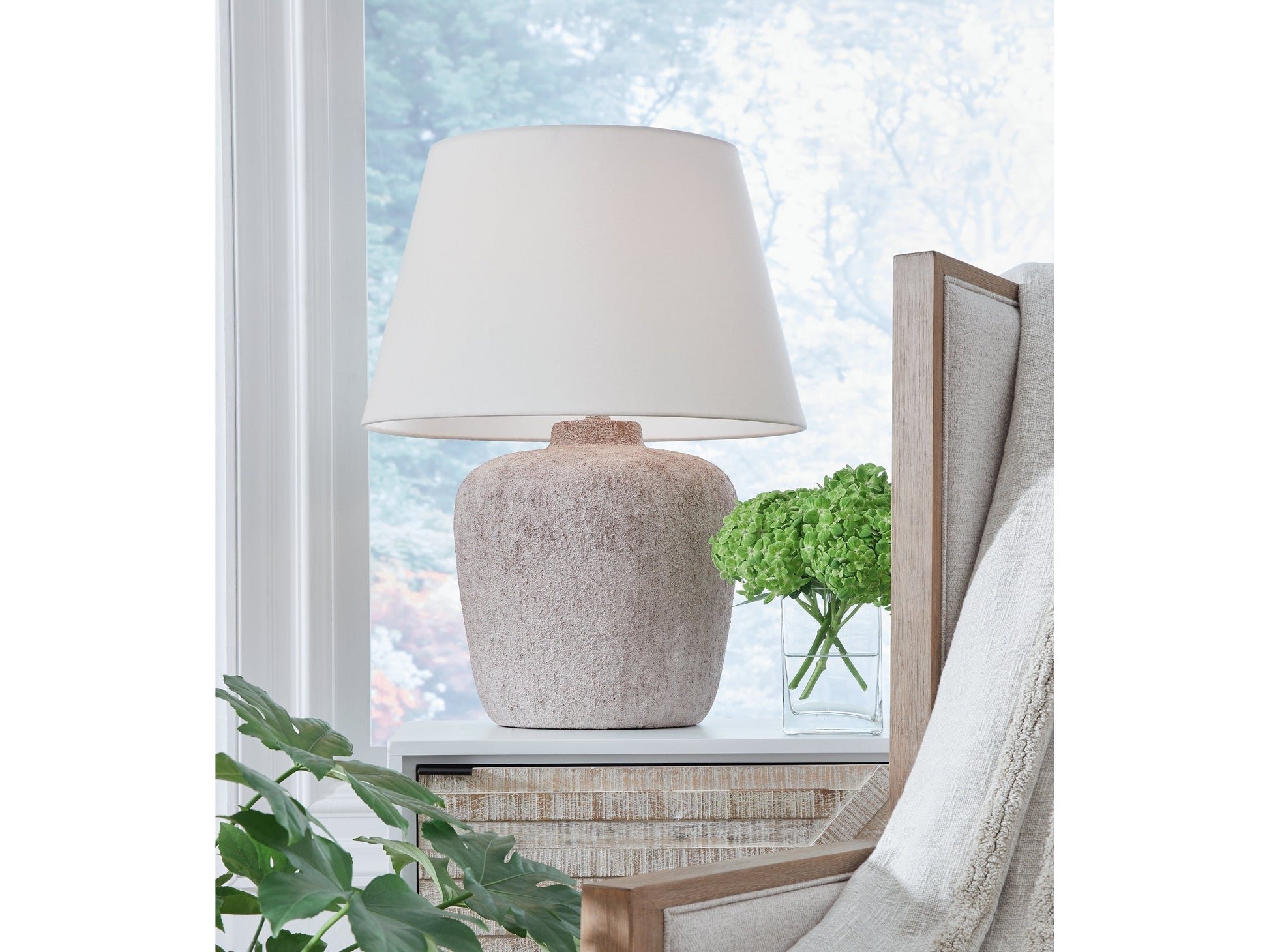 Danry Distressed Cream Table Lamp (Set of 2)- Viva Furn