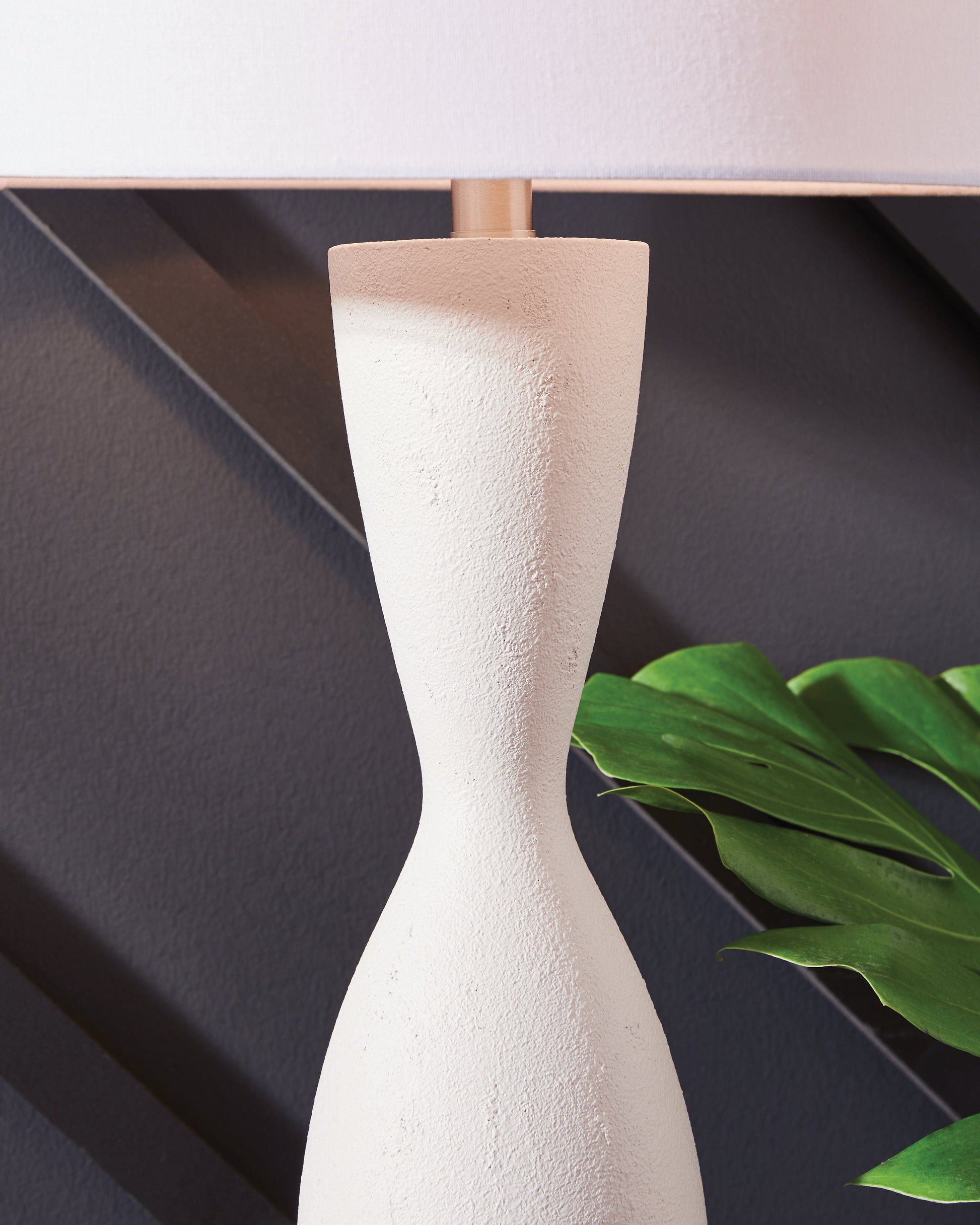 Davinford White Poly Table Lamp (1/CN)- Viva Furn