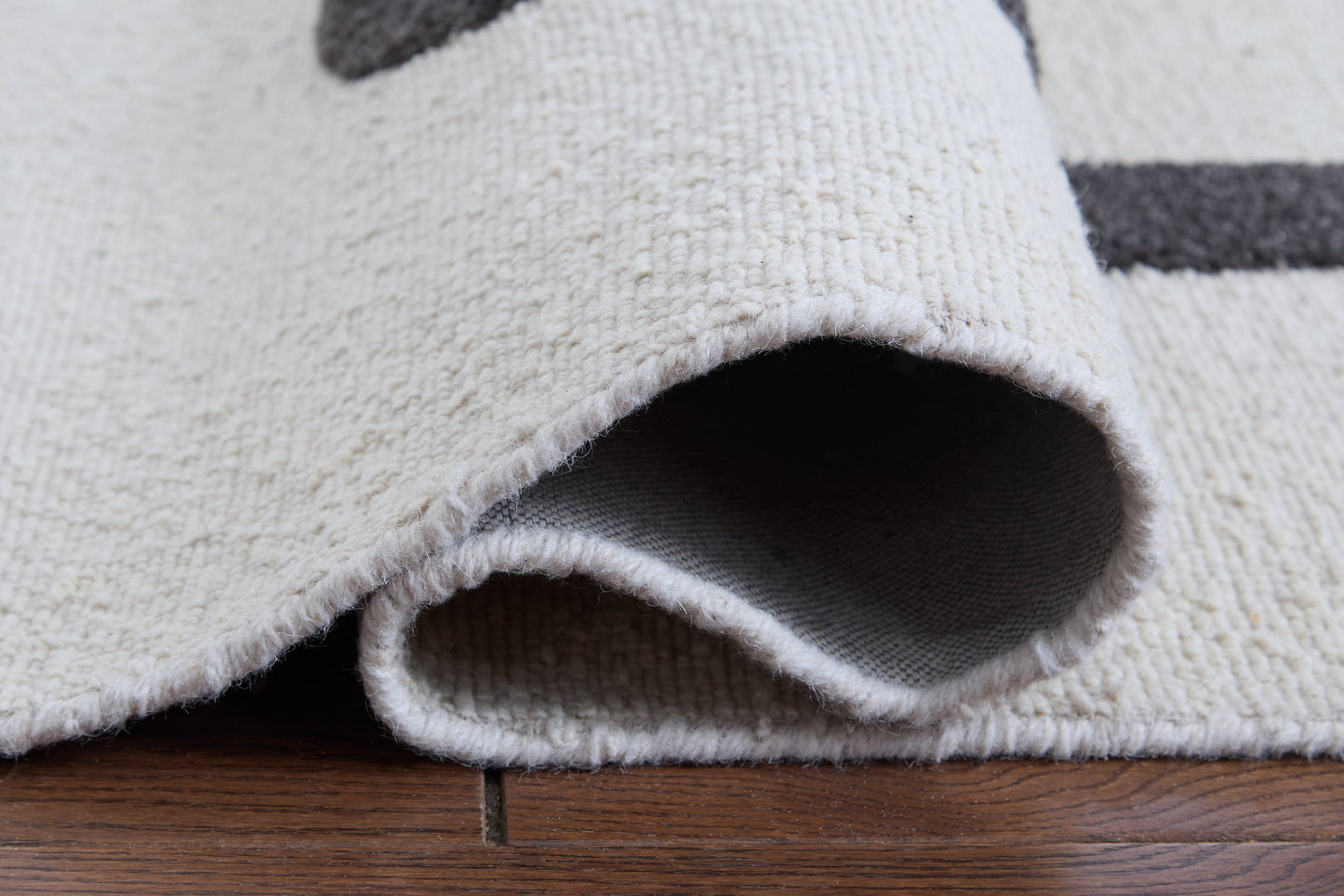 Davismour Ivory/Taupe/Charcoal Large Rug- Viva Furn