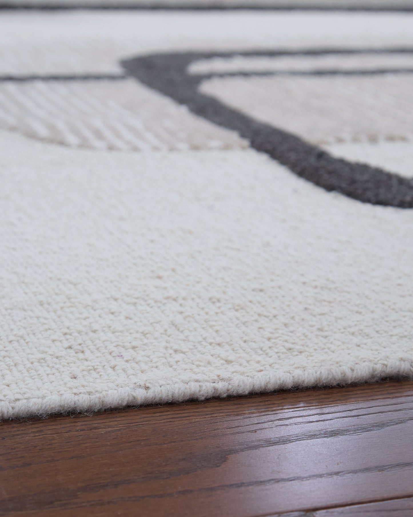 Davismour Ivory/Taupe/Charcoal Large Rug- Viva Furn