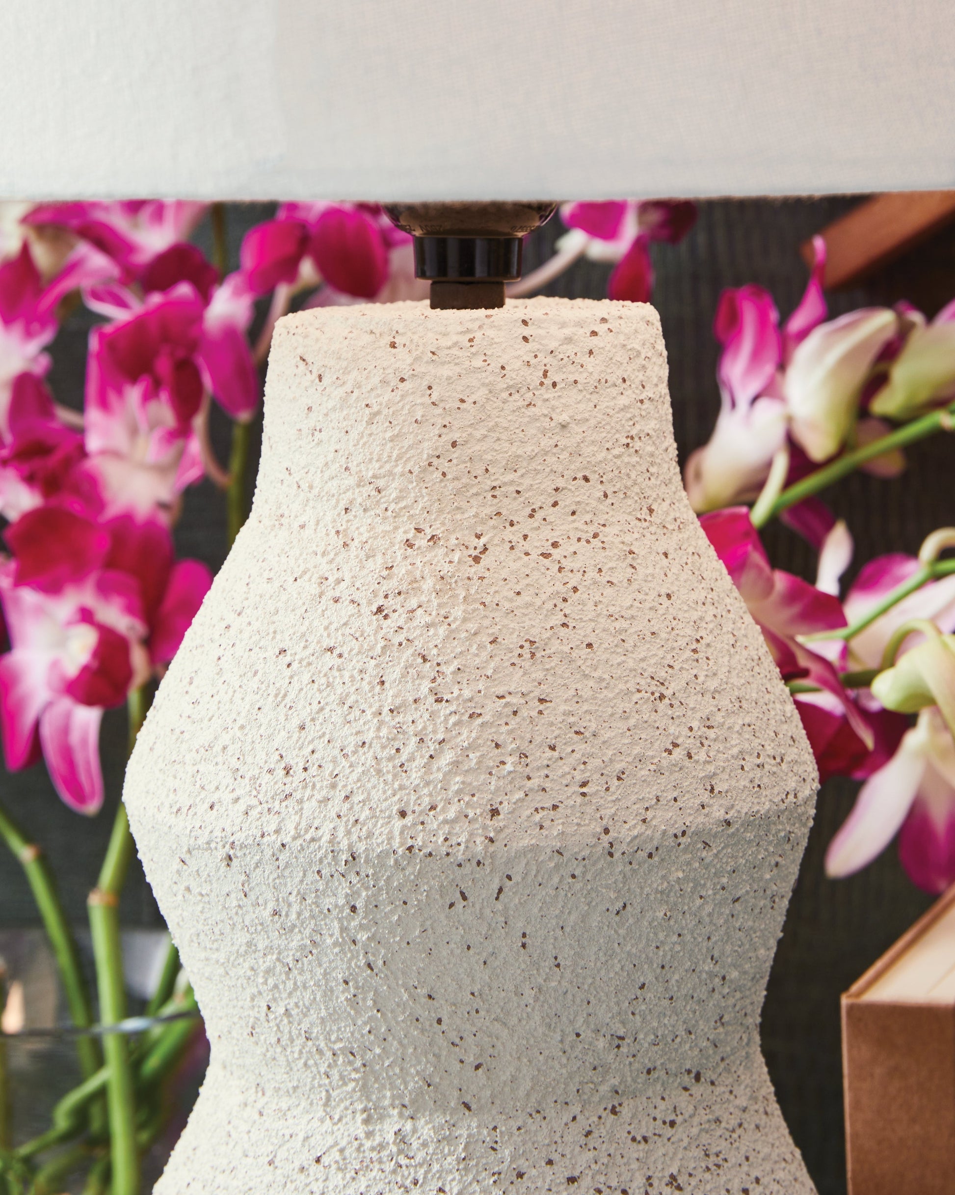 Dawthorne Cream Paper Table Lamp (1/CN)- Viva Furn