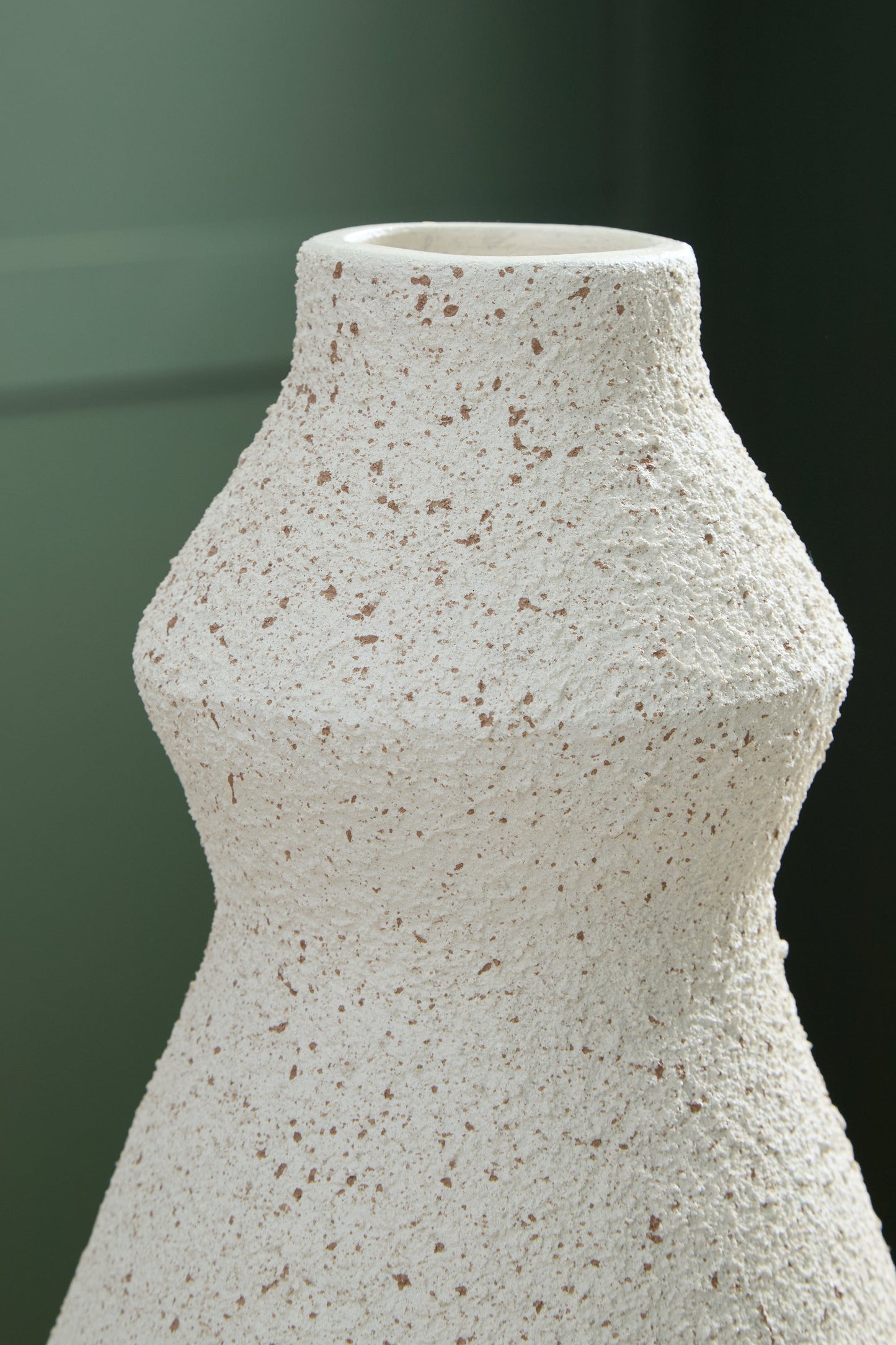 Dawthorne Cream Vase- Viva Furn