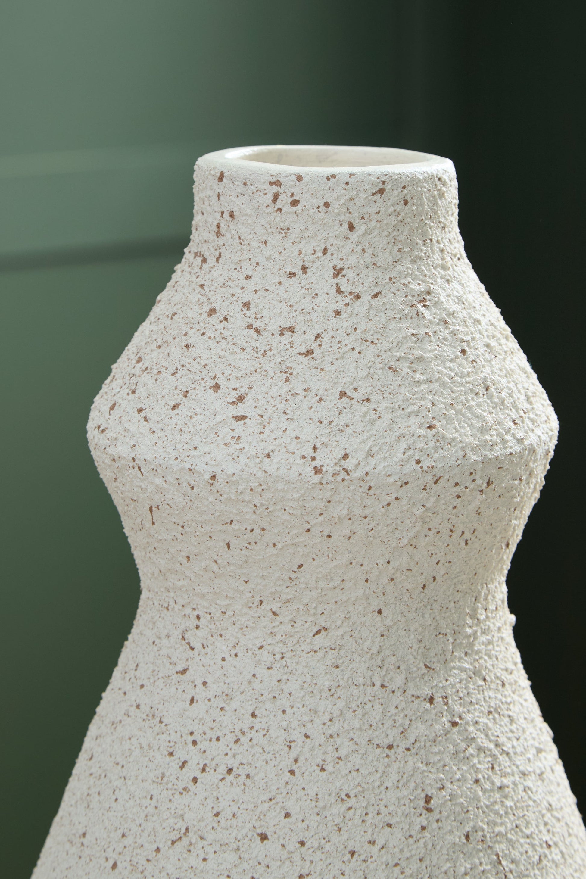 Dawthorne Cream Vase- Viva Furn