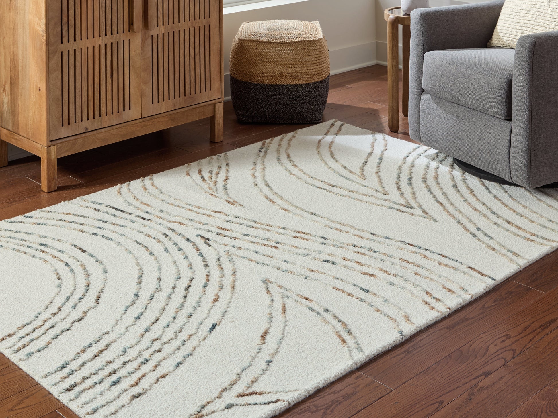 Deenbury Ivory/Green/Brown Medium Rug- Viva Furn