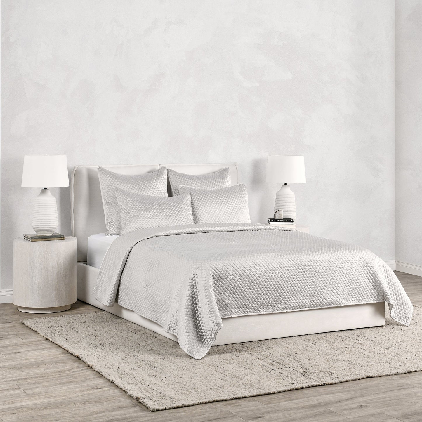 Diamond Silver Quilt Collection - Ornate Home