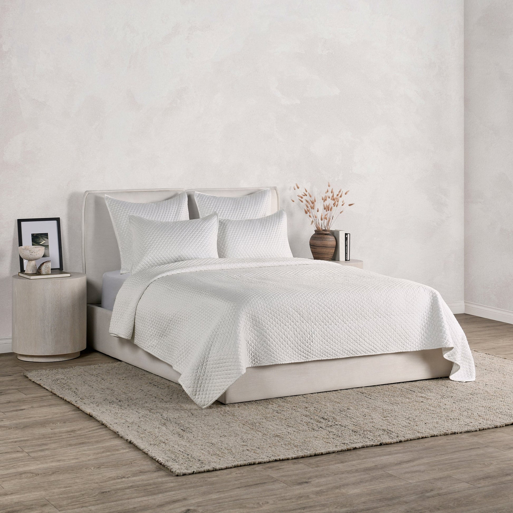 Diamond White Quilt Collection - Ornate Home