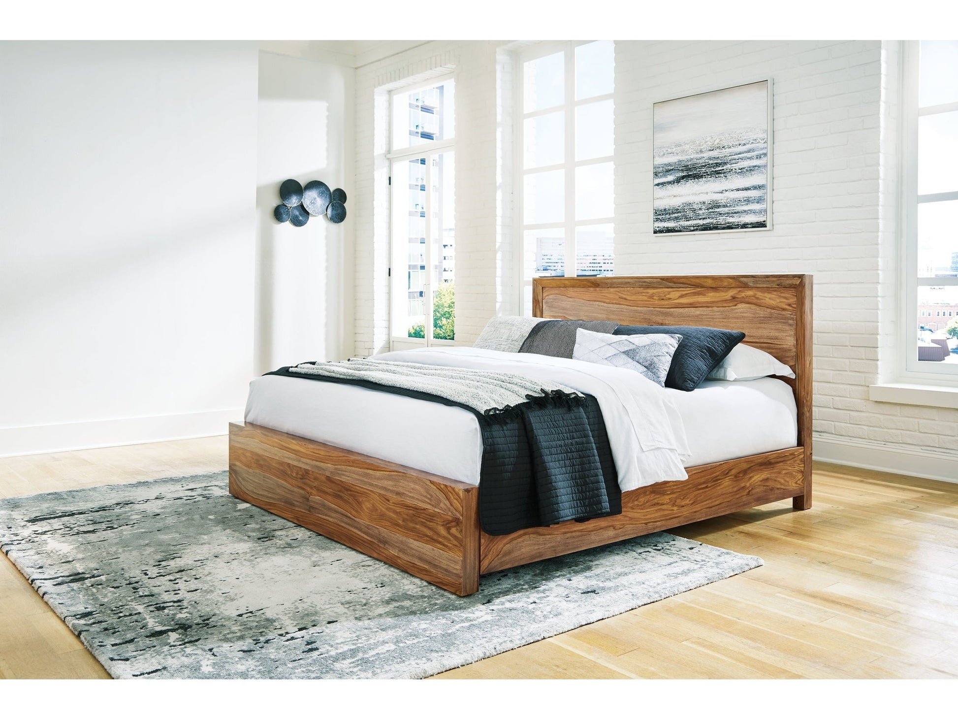 Dressonni King Panel Bedroom Set with Dresser and Mirror- Viva Furn
