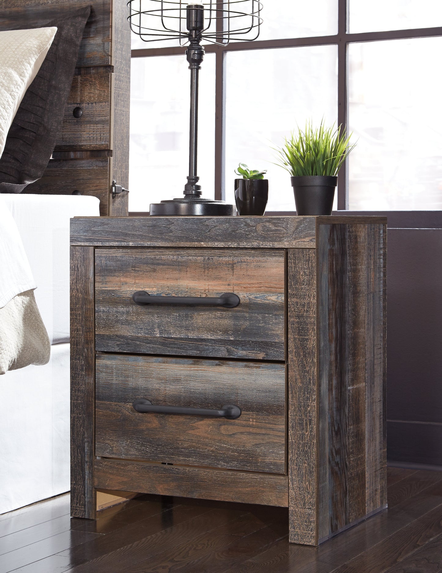Drystan Multi King Panel Bed & 2 Nightstands- Viva Furn