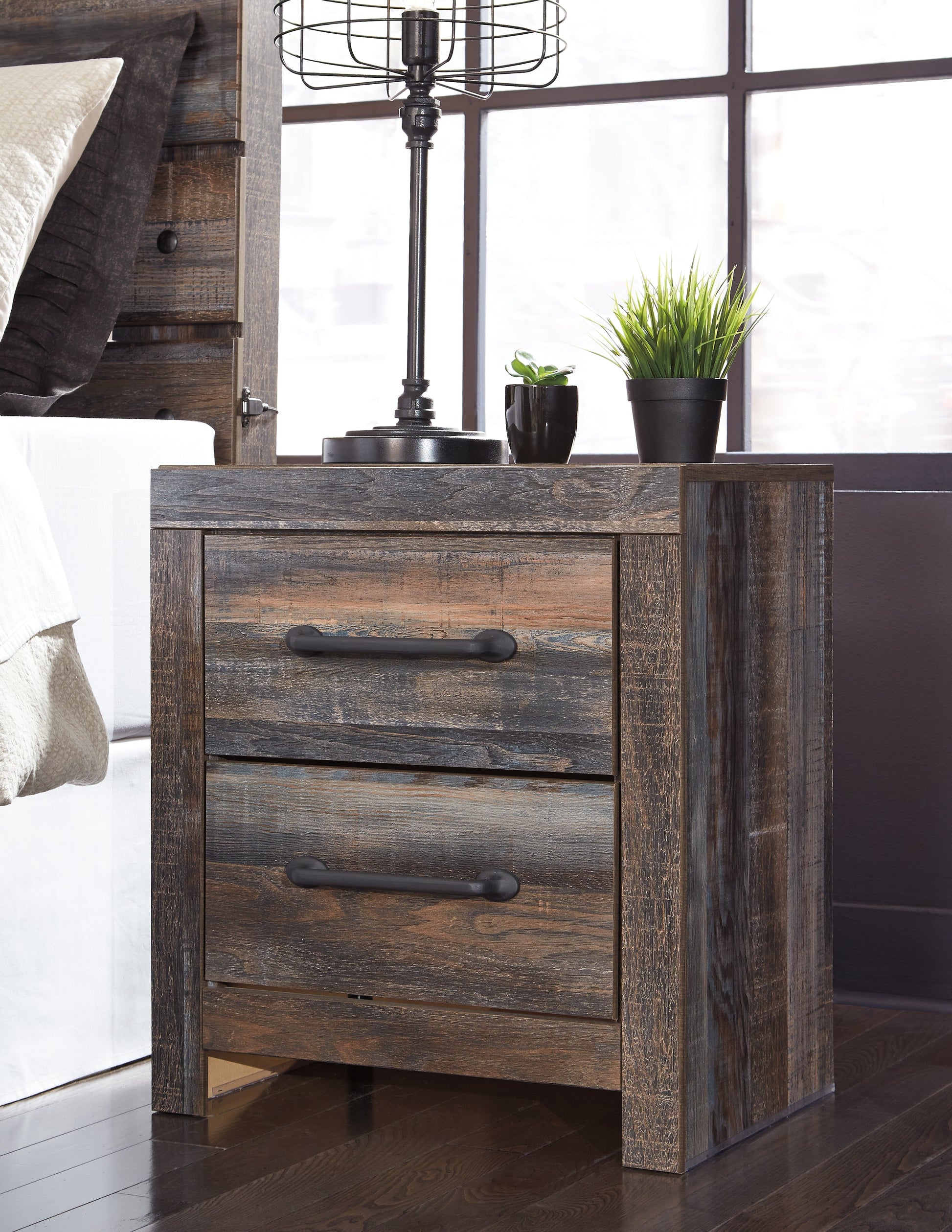 Drystan Multi King Panel Bed & 2 Nightstands- Viva Furn