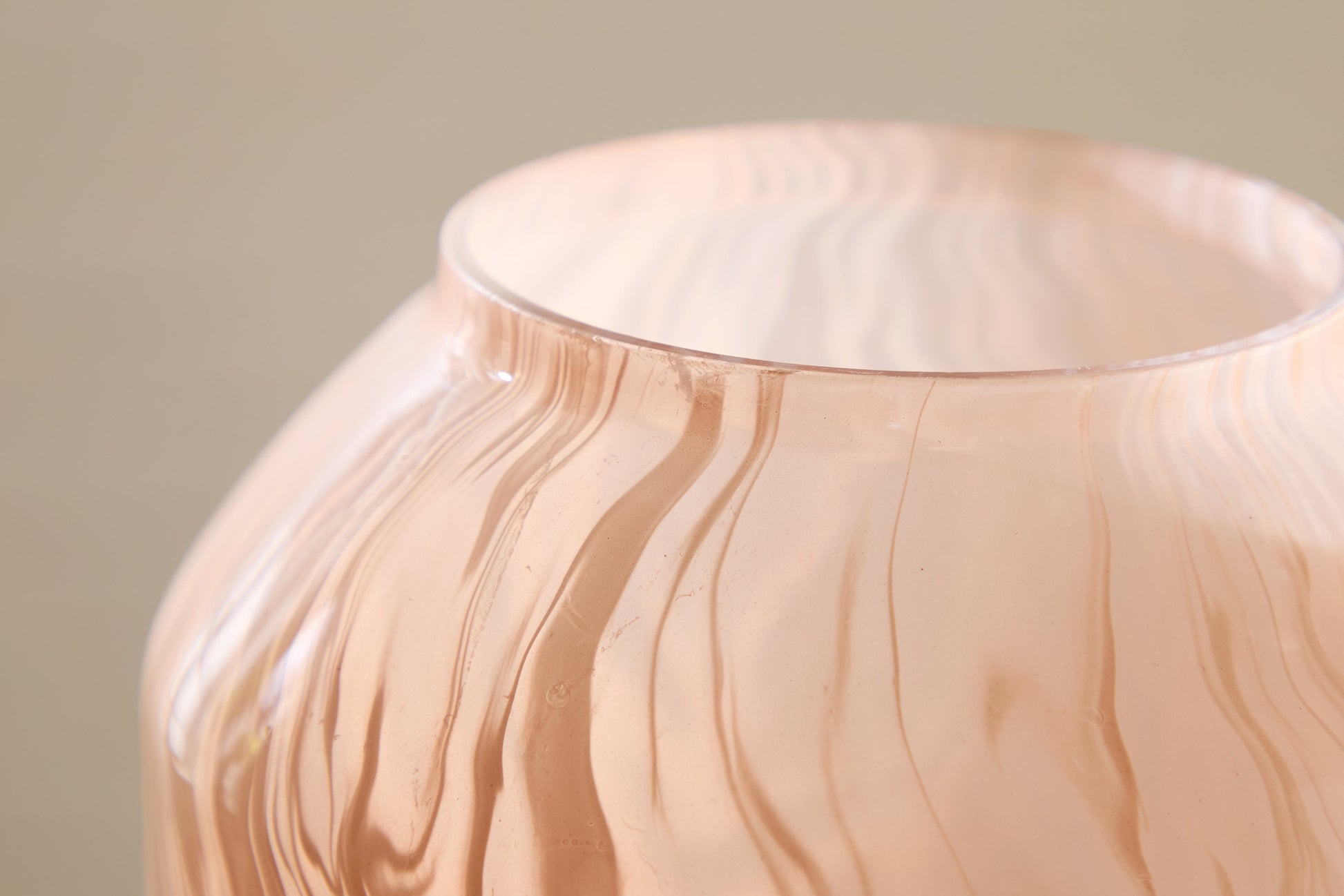 Dushby Blush Pink Vase 9"- Viva Furn