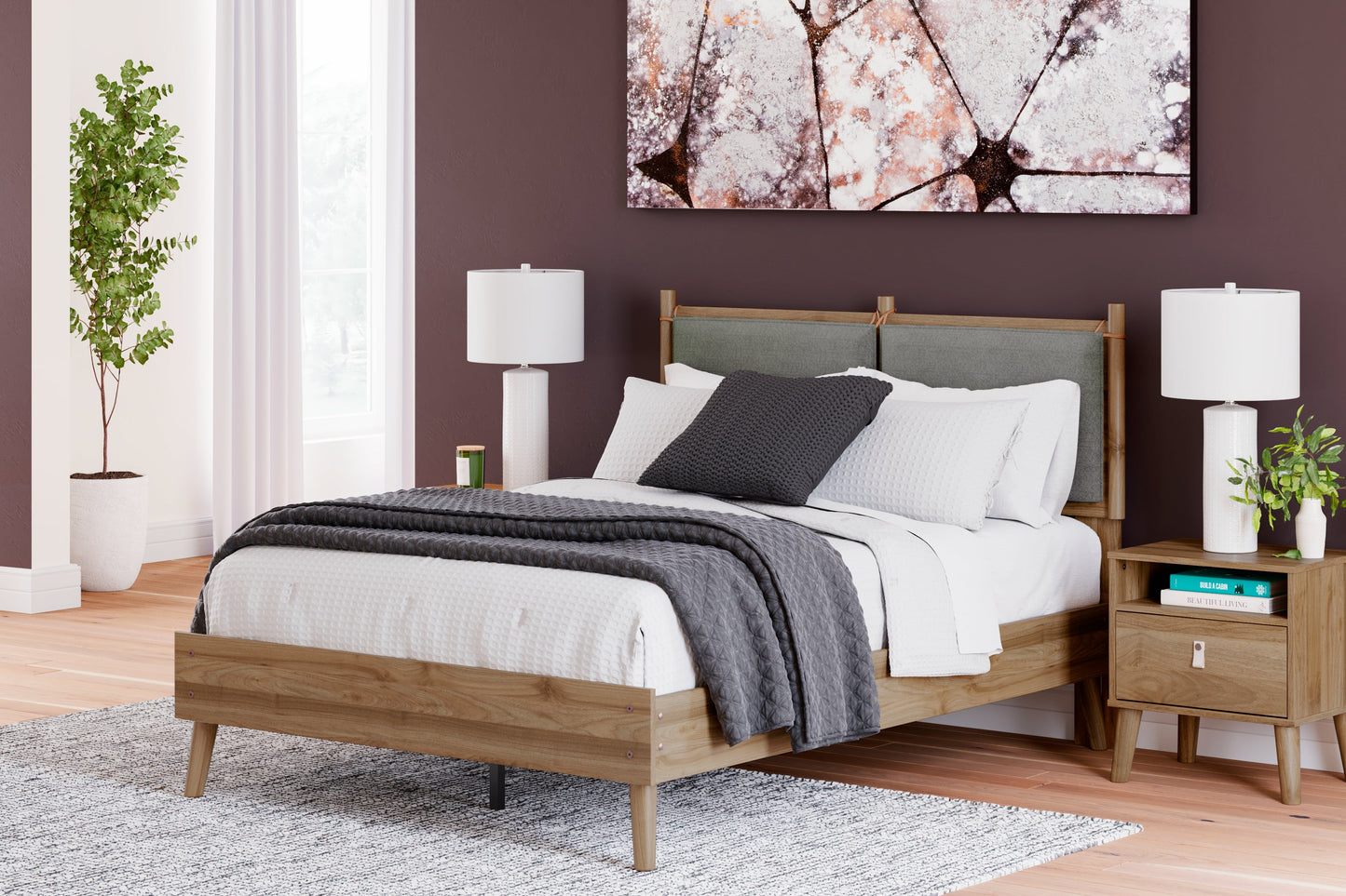 Aprilyn Honey Full Panel Bed