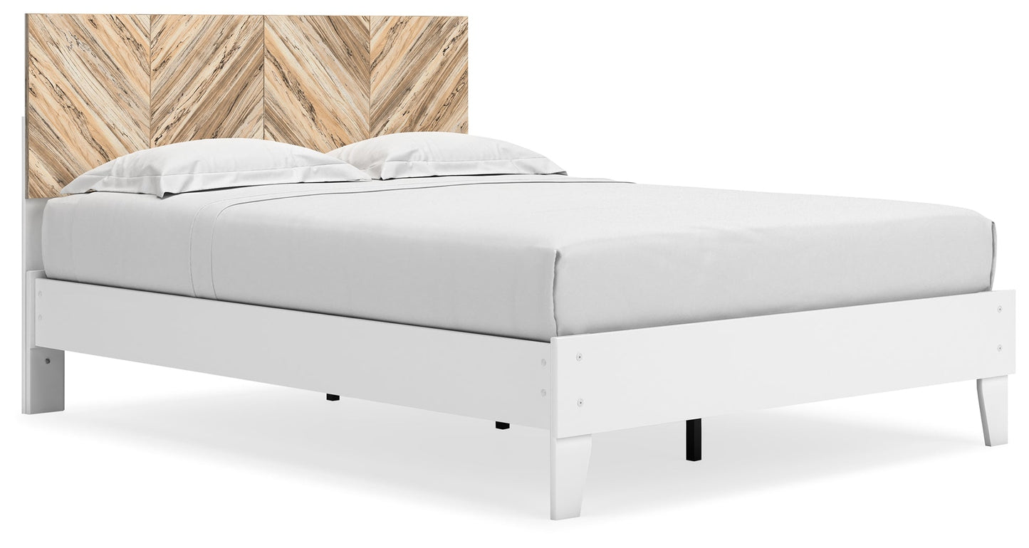 Piperton Two-tone Brown/White Queen Panel Platform Bed