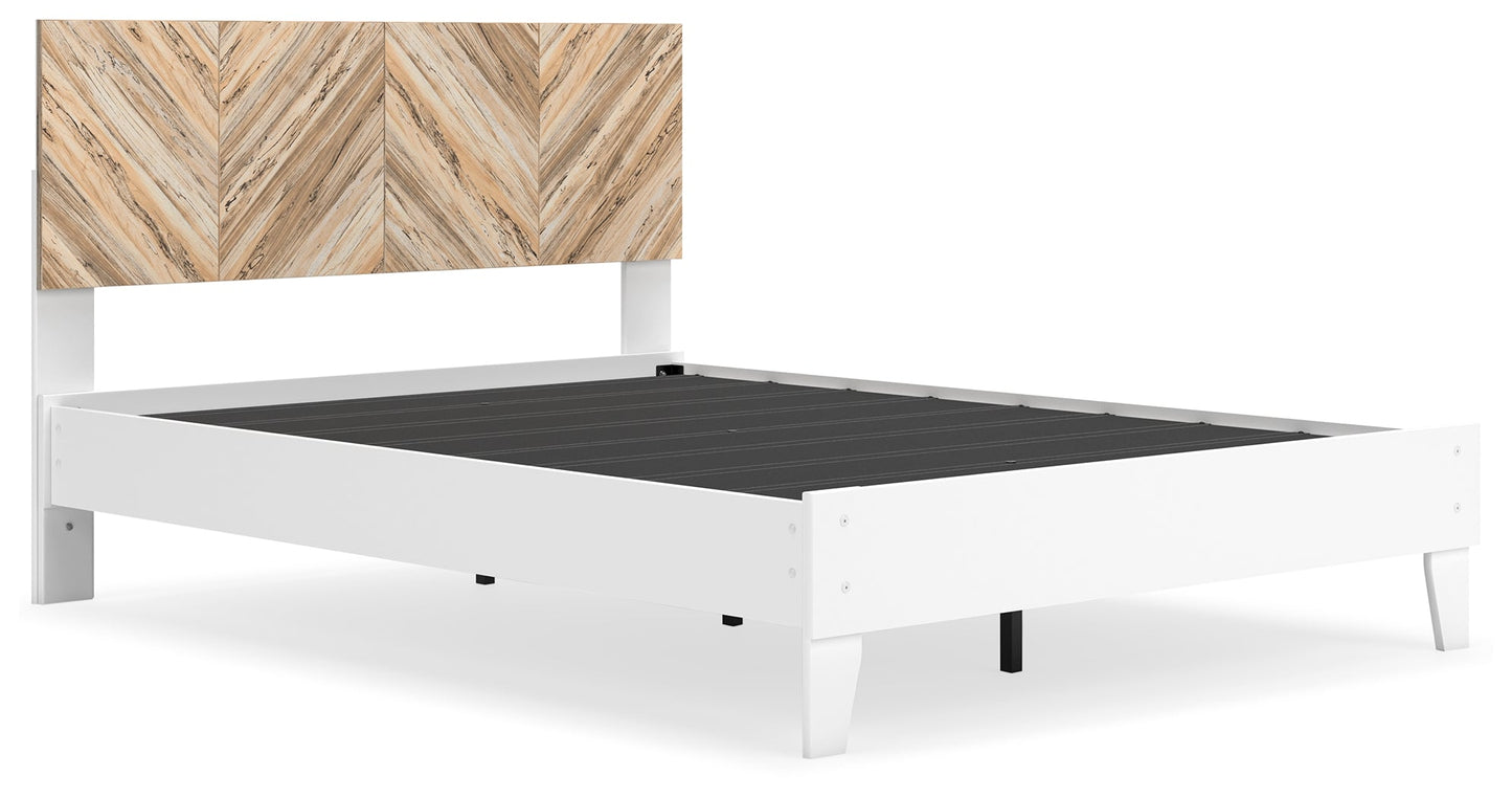 Piperton Two-tone Brown/White Queen Panel Platform Bed