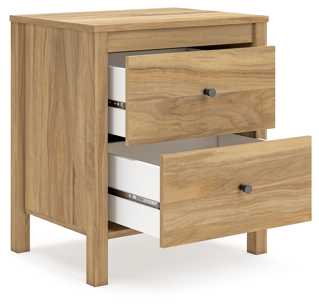 Bermacy Brown Nightstand